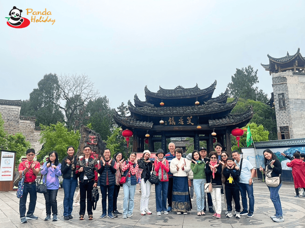 เที่ยวจีบแบบกรุ๊ปทัวร์ส่วนตัว กับ แพนด้า ฮอลิเดย์ 2