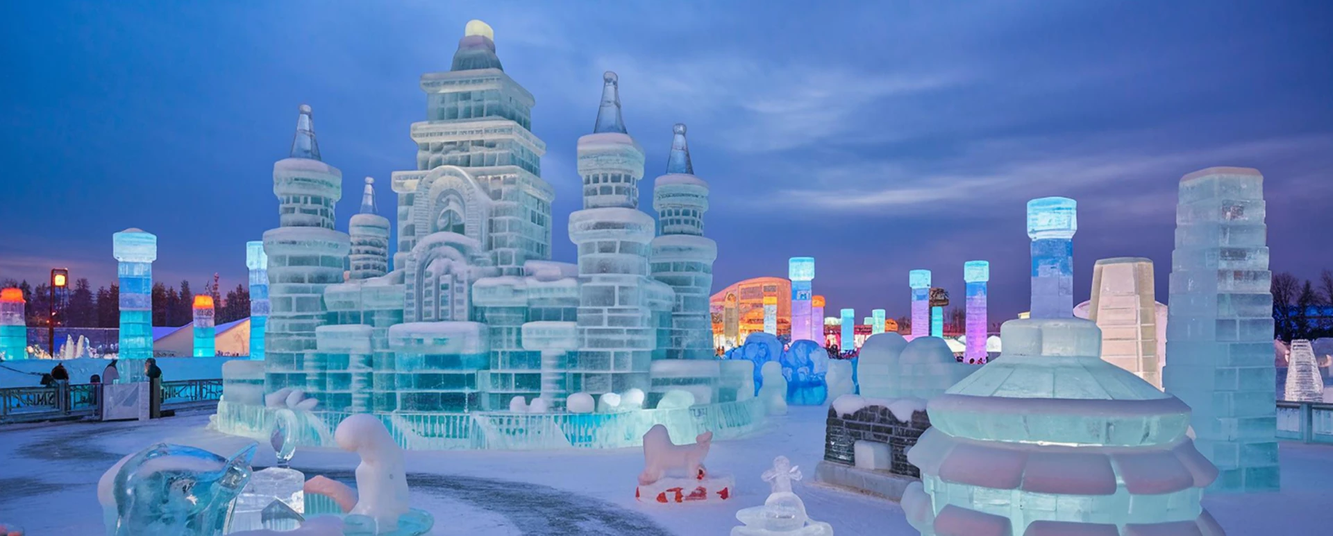 เทศกาลแกะสลักน้ำแข็งและเทศกาลหิมะ